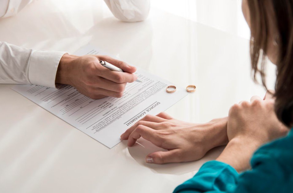 ¿Cuáles son los requisitos de divorcio en Costa Rica?